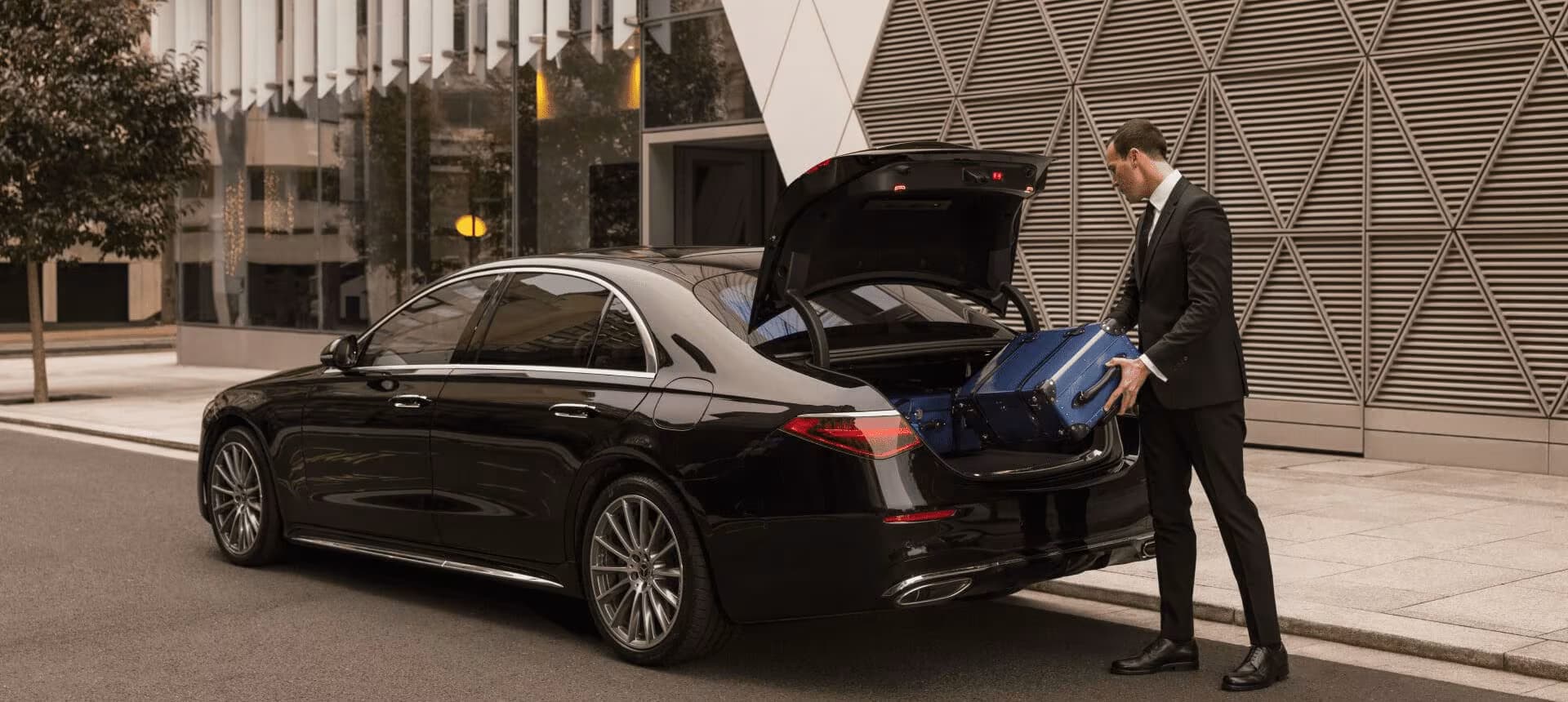 Hourly Chauffeur Service — Blackhawk Trans Limo