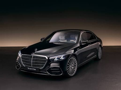 Mercedes S-Class chauffeured vehicle